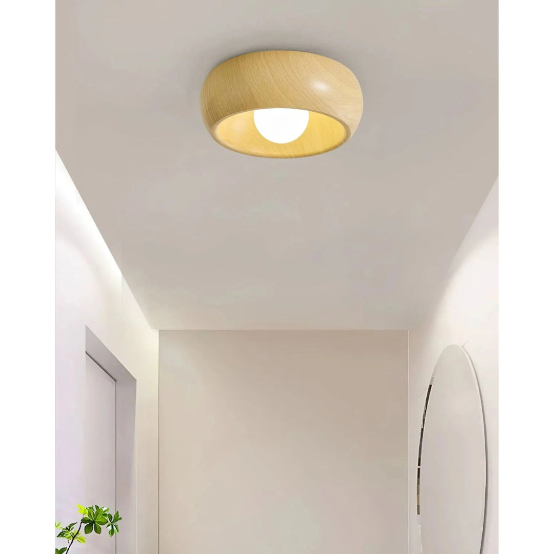 Round wood-effect ceiling lamp