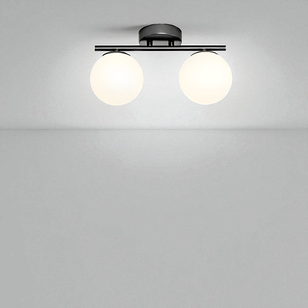 Stropní lampa se skleněnými koulemi