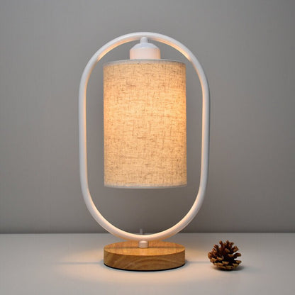 Lampa Stołowa z Abażurem Materiałowym i Drewnianymi Elementami do Oświetlenia Wnętrz