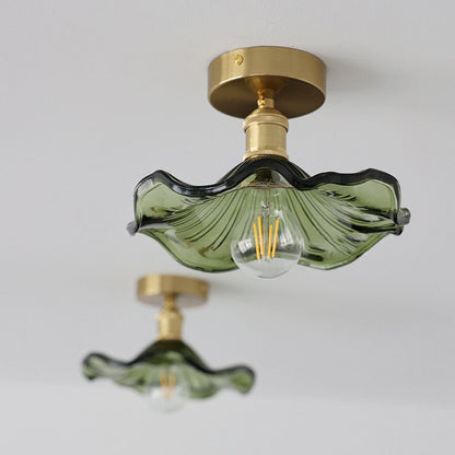 Szklana lampa sufitowa w kształcie kwiatu hibiskusa z trzonkiem E26