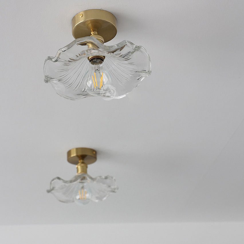Szklana lampa sufitowa w kształcie kwiatu hibiskusa z trzonkiem E26