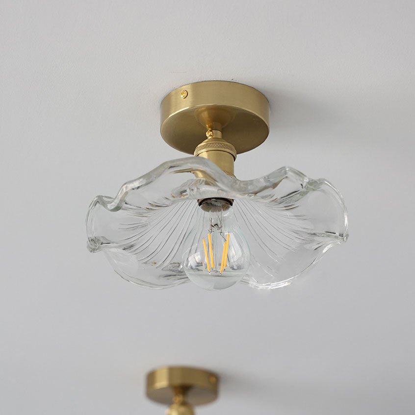 Szklana lampa sufitowa w kształcie kwiatu hibiskusa z trzonkiem E26