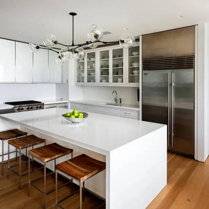 Żyrandol sufitowy E27 z kulistymi kloszami szklanymi i regulowaną wysokością do wnętrz