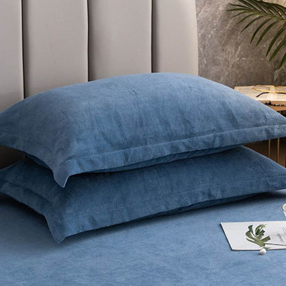Solid-color pillowcases