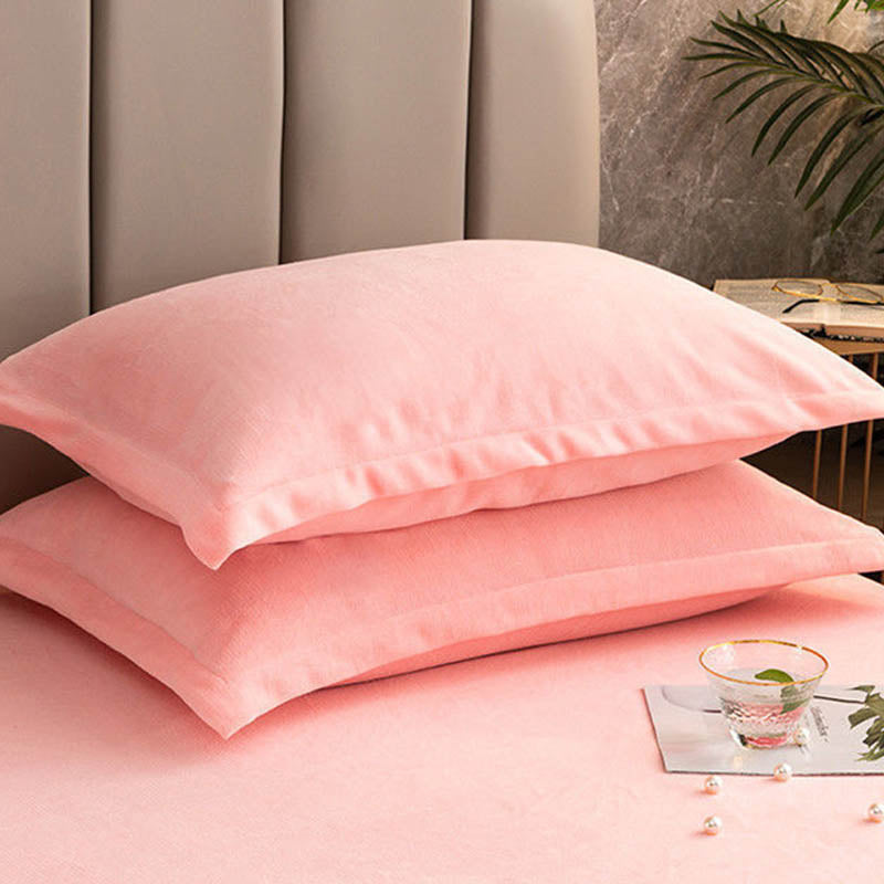 Solid-color pillowcases