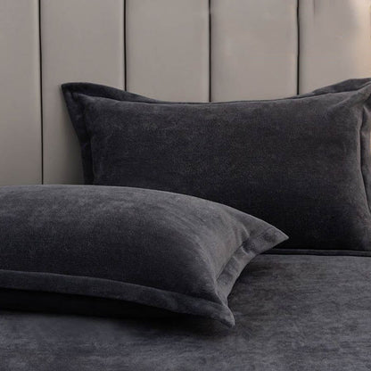 Solid-color pillowcases