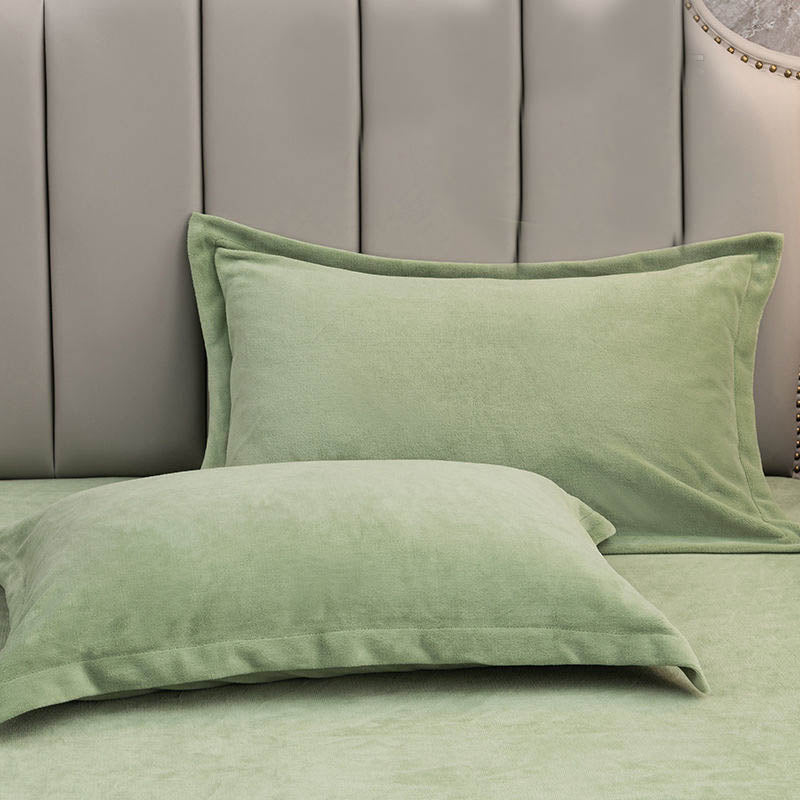 Solid-color pillowcases