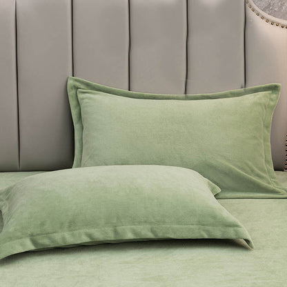 Solid-color pillowcases