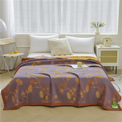 Reversible quilted bedspread
