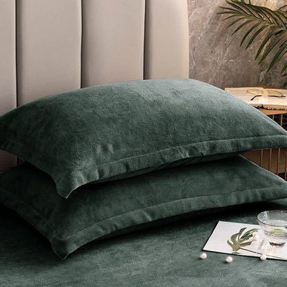 Solid-color pillowcases