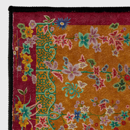 Retro floral rug