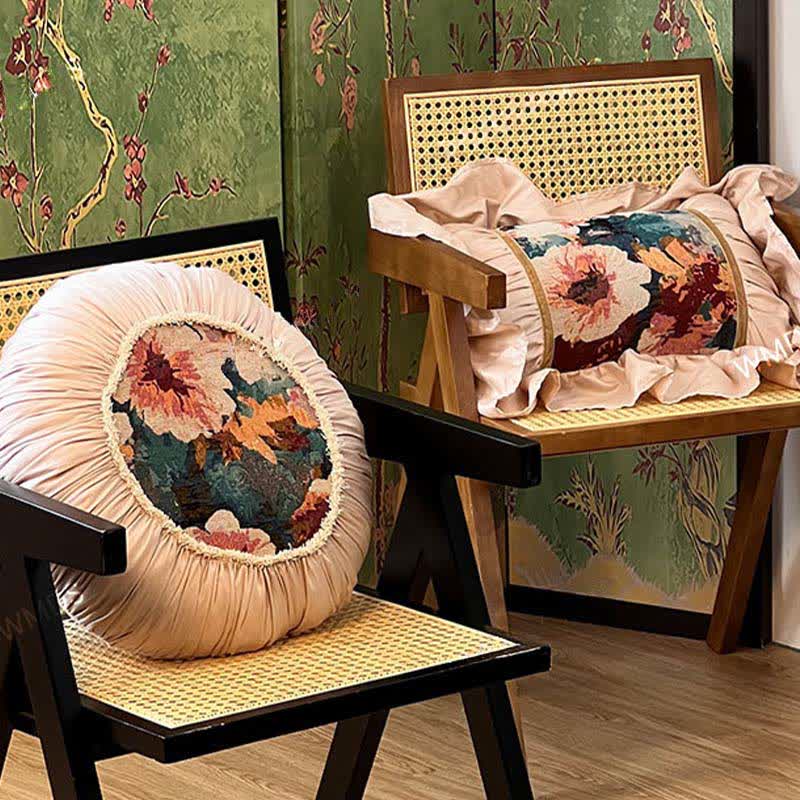 Poppy pillow with a ruffle