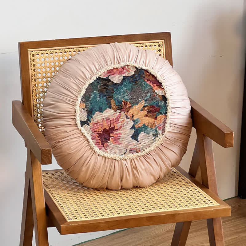 Poppy pillow with a ruffle