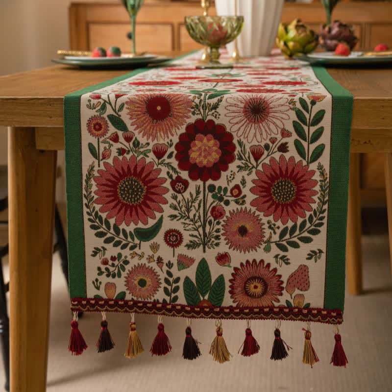 Jacquard table runner with flowers and leaves