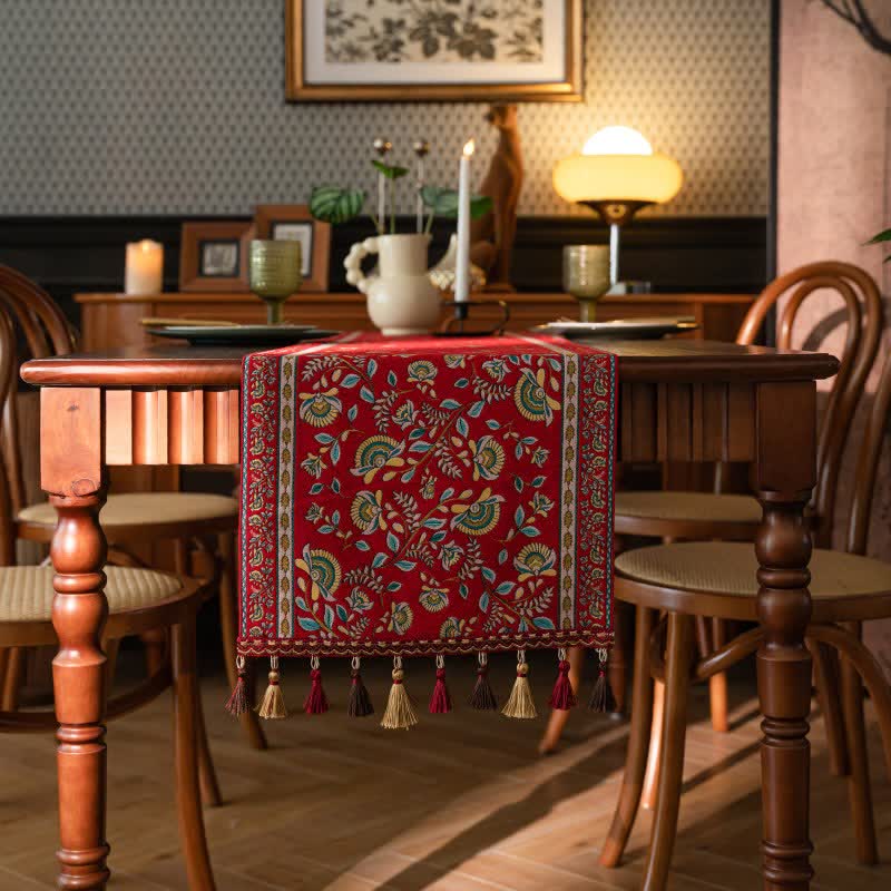 Jacquard table runner with branches