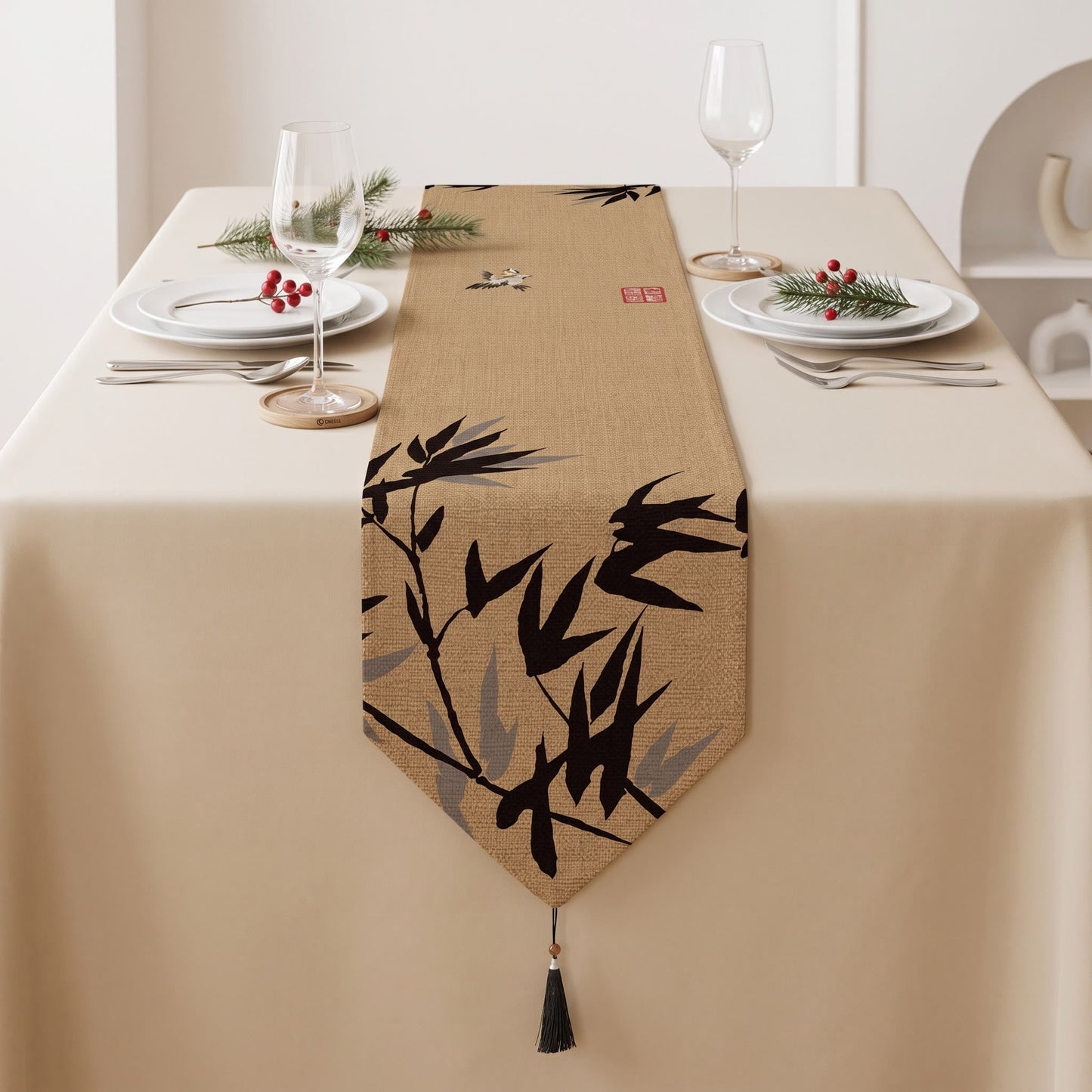 Bamboo-patterned table runner