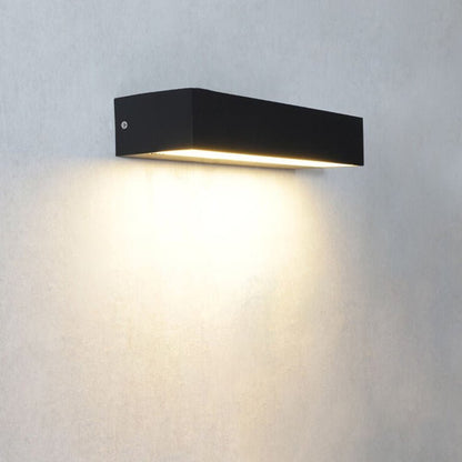 Lampa Ścienna LED do Oświetlenia Elewacji i Przestrzeni Zewnętrznych