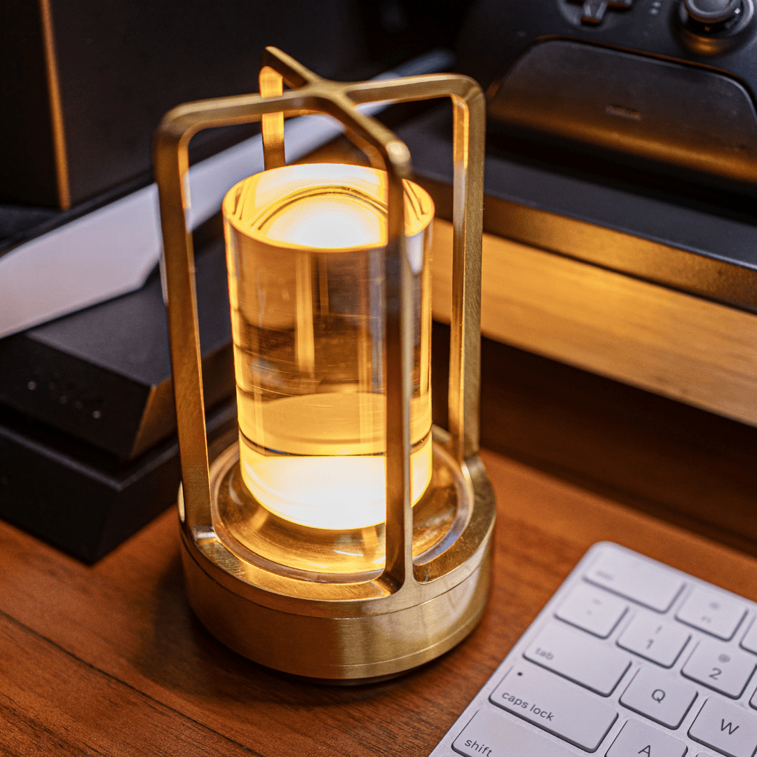Lampa stołowa LED z kryształowym kloszem i regulacją jasności USB