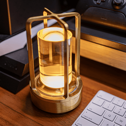 Lampa stołowa LED z kryształowym kloszem i regulacją jasności USB