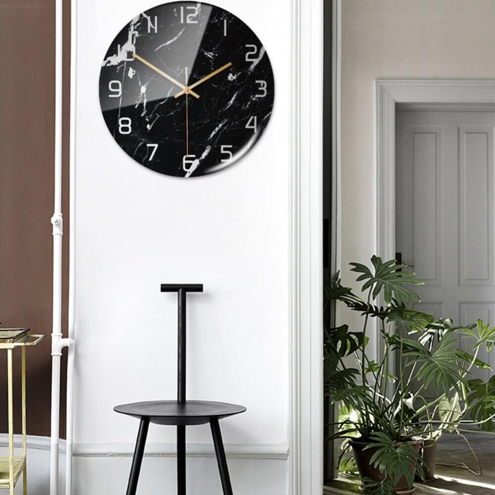 Marble-patterned wall clock