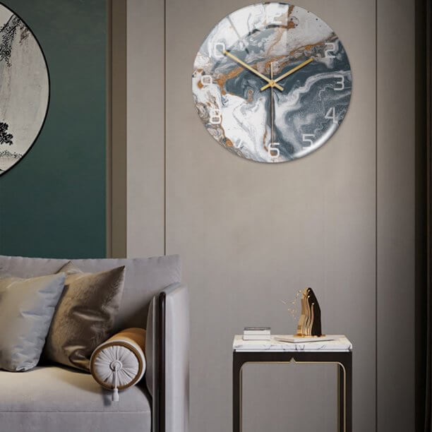 Marble-patterned wall clock