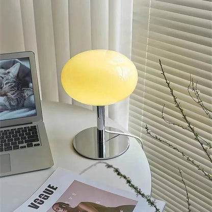 Lampa stołowa LED bezprzewodowa z regulacją jasności i okrągłym kloszem