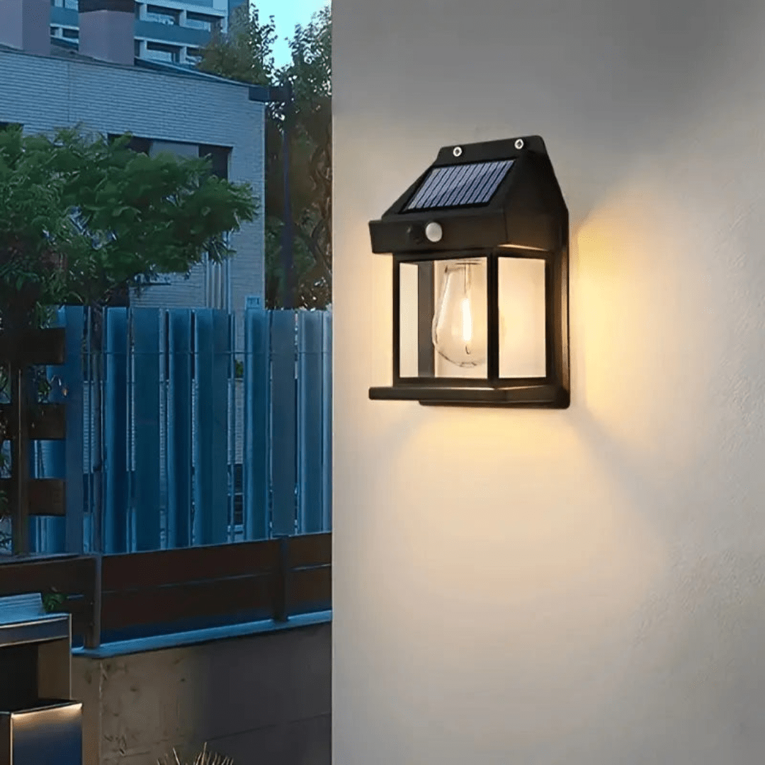 Lampa solarna ścienna