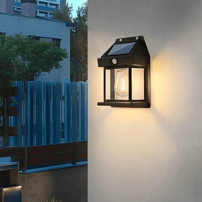 Lampa solarna ścienna