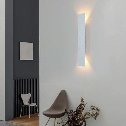 Lampa Ścienna LED IP65 z Aluminiową Obudową do Zastosowań Zewnętrznych