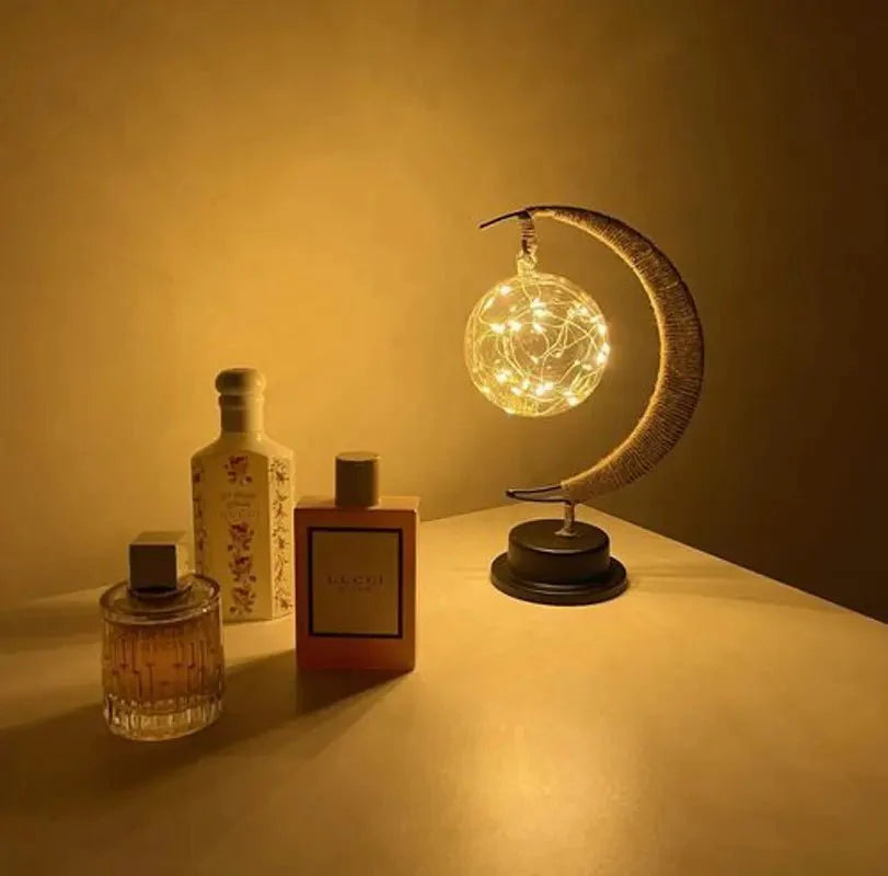 Lampa stołowa LED w kształcie księżyca z ciepłym światłem na baterie
