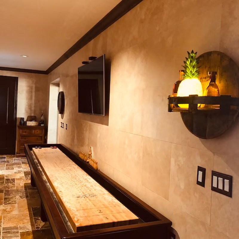 Ścienny stojak na butelki w kształcie beczki 30 cm na 7 butelek