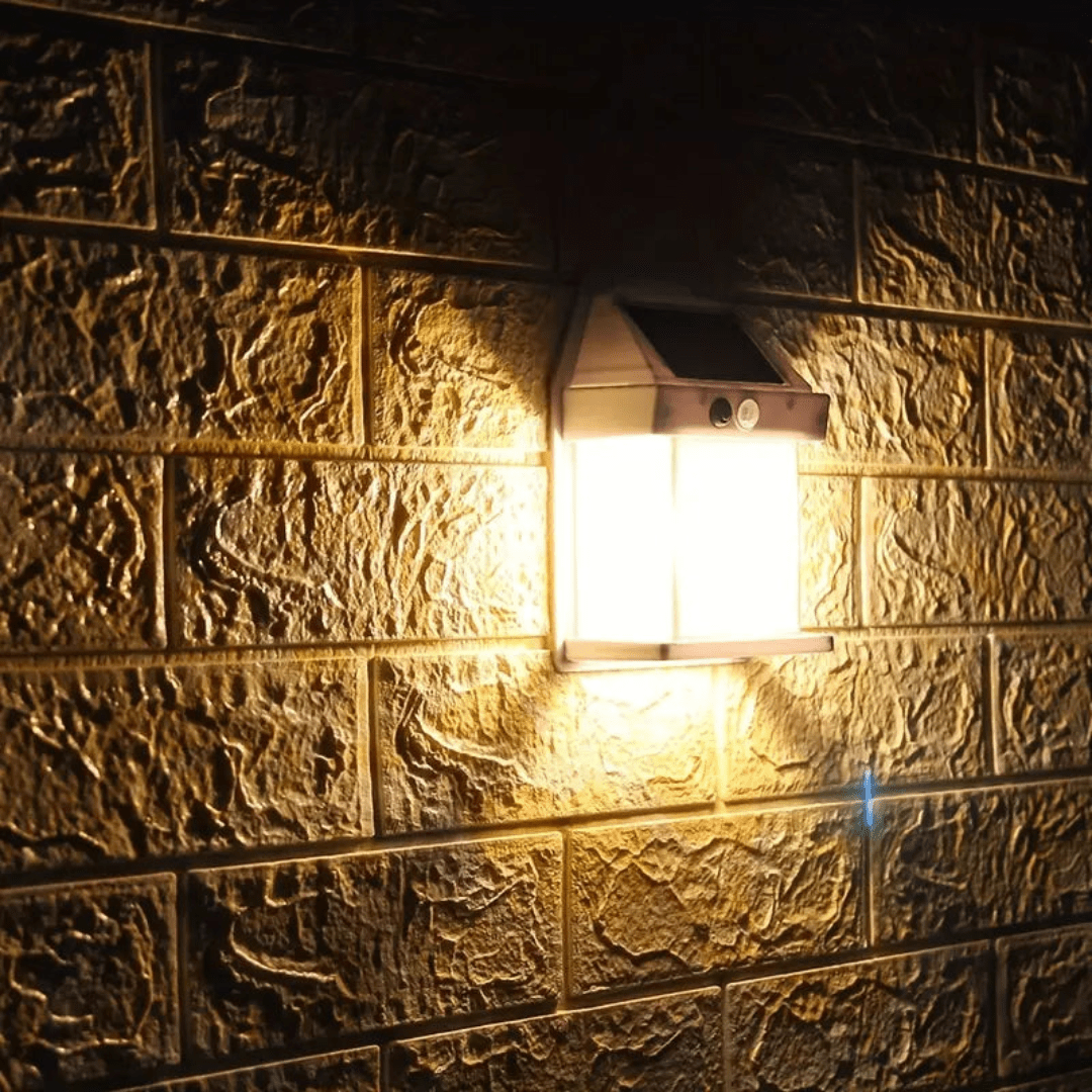 Lampa solarna ścienna