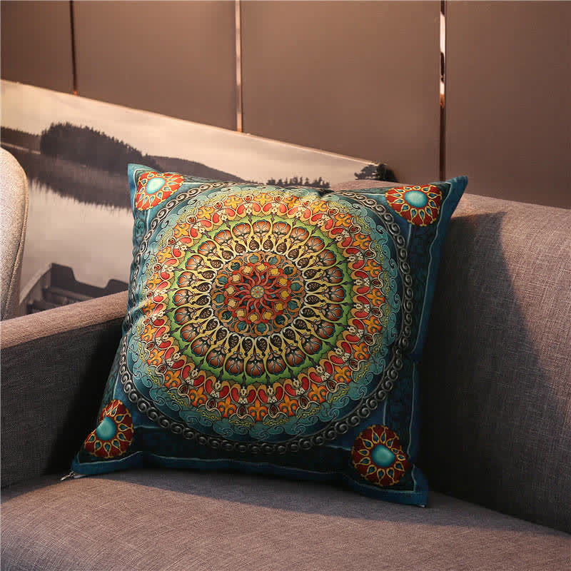 Čtvercový dekorativní polštář 45×45 cm