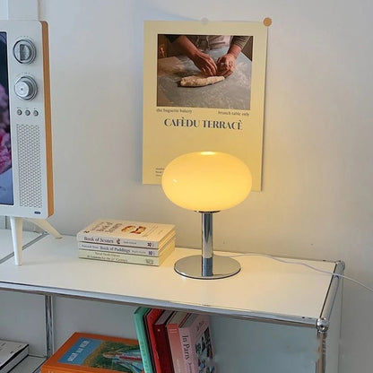 Lampa stołowa LED bezprzewodowa z regulacją jasności i okrągłym kloszem