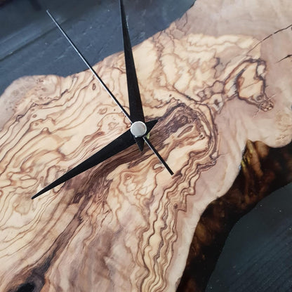 Drewniany Zegar Ścienny 30 × 30 cm z Mechanizmem Kwarcowym w Stylu Skandynawskim