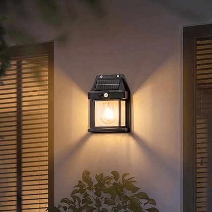 Lampa solarna ścienna