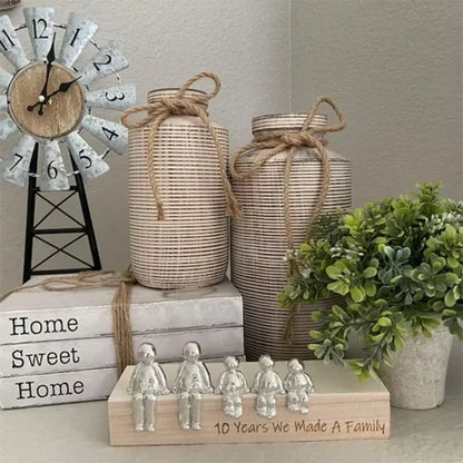 Family figurines based on
