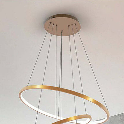 Lampa wisząca LED z trzema pierścieniami i pilotem do regulacji światła