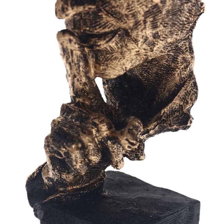 Złota figurka dekoracyjna