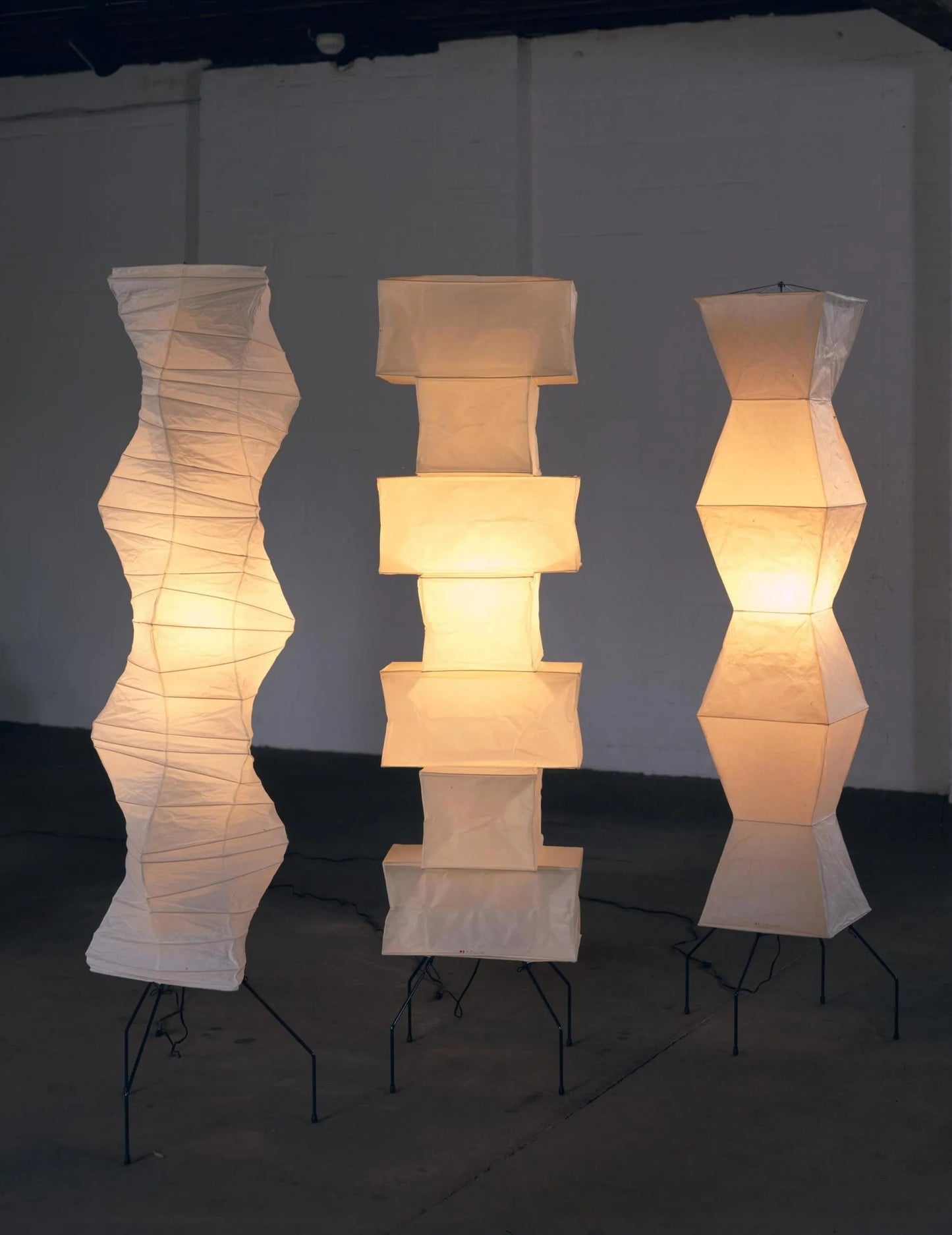 Lampa podłogowa papier ryżowy E27 stojąca metalowa do salonu i sypialni