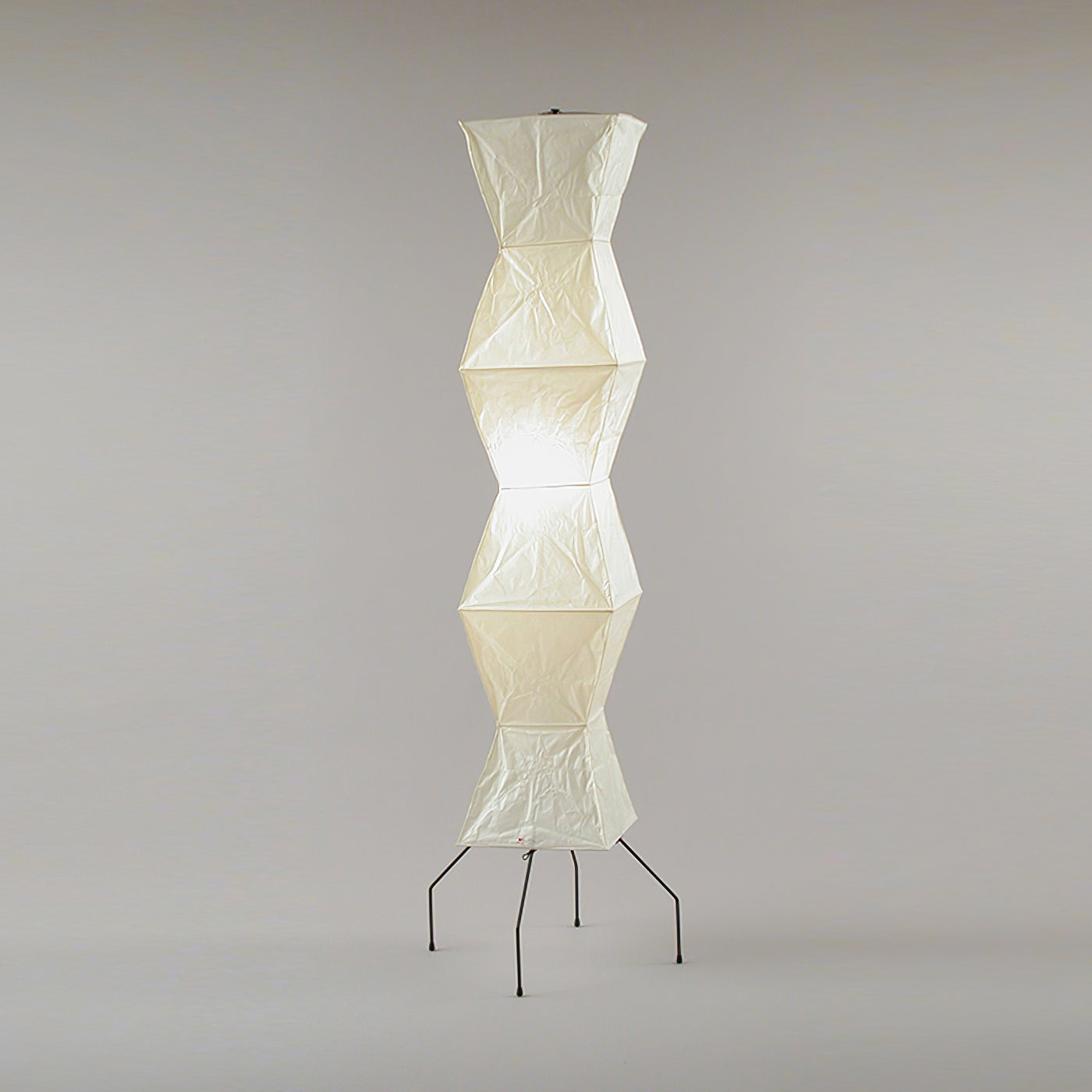 Lampa podłogowa papier ryżowy E27 stojąca metalowa do salonu i sypialni