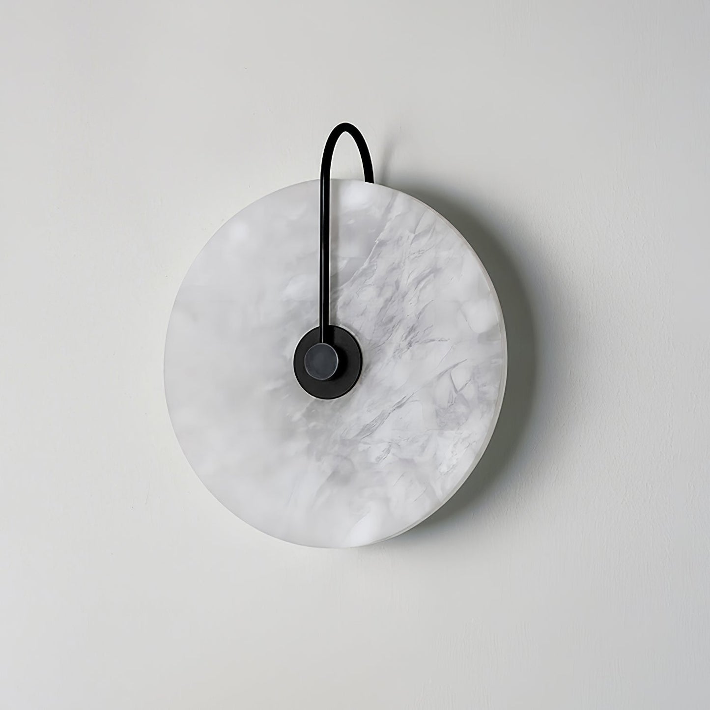Alabaster wall light with a round shade