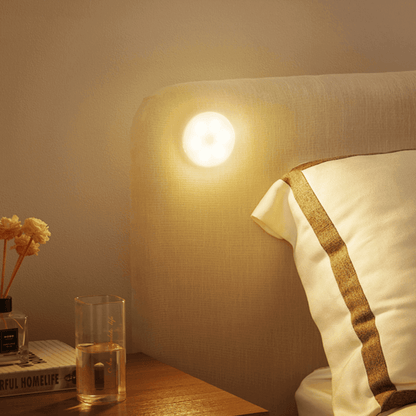 Bezprzewodowa lampka LED z czujnikiem ruchu i montażem magnetycznym