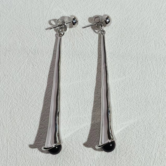 Longues boucles d’oreilles pendantes en forme de goutte