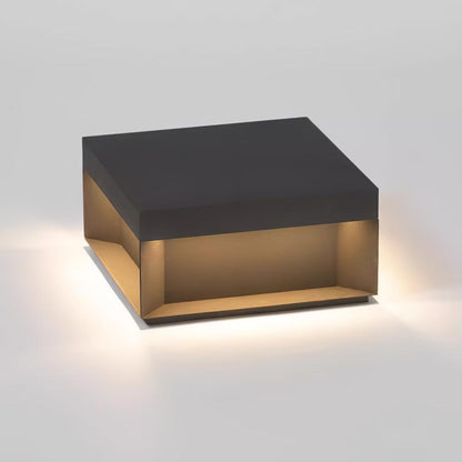 Zwarte doos lantaarnpaal voor buitenZewnętrzna lampa ogrodowa LED z obudową metalowo-akrylową i stopniem ochrony IP65