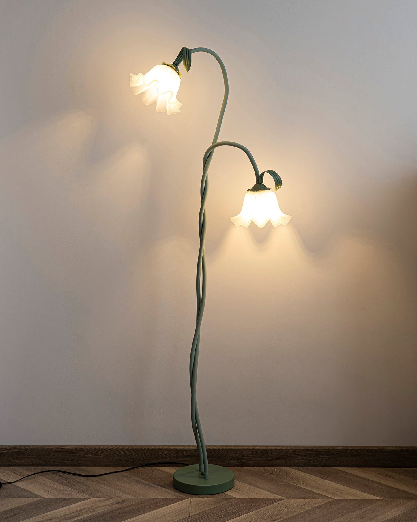 Lampa podłogowa LED E27 z motywem kwiatowym 2–3 punkty świetlne do salonu