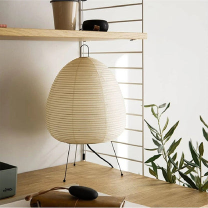Lampka stołowa LED z papierowym kloszem ryżowym i trójnożną podstawą
