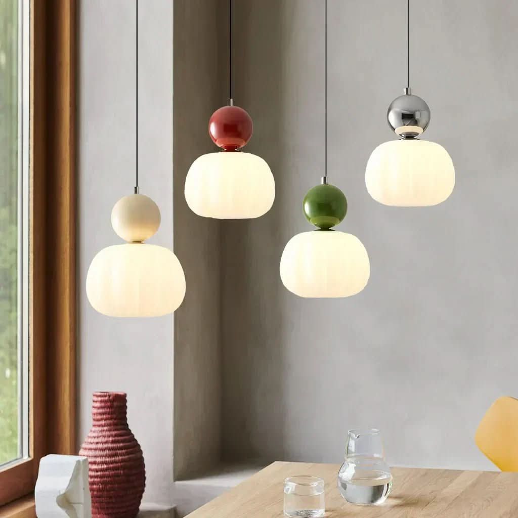 Lampa Wisząca Art Deco E27 z Metalową i Tworzywową Konstrukcją