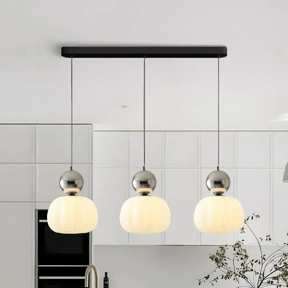 Lampa Wisząca Art Deco E27 z Metalową i Tworzywową Konstrukcją