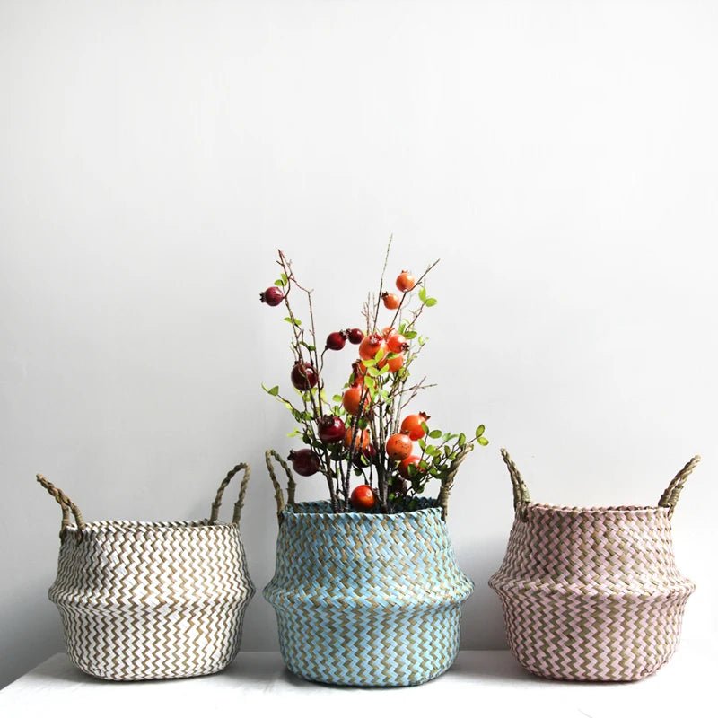 Foldable wicker basket